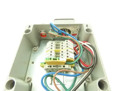 Hoffman CCA16169  Aluminum Enclosure Junction Box 160x160x90mm 16A 6-pin Plugs