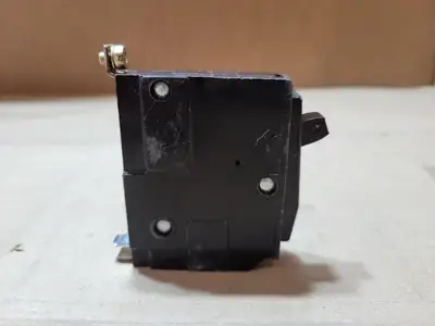 Used SQUARE D QOB130 Switchgears British Columbia CA | Lenmark #1486888