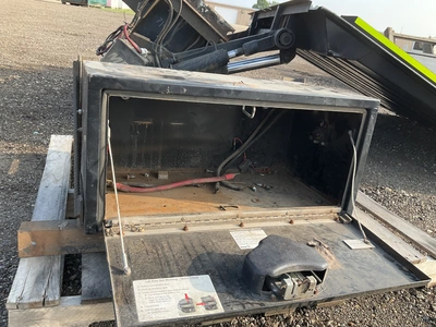 Used _UNKNOWN_ _UNKNOWN_ Dock Levelers Michigan US | Miedema Asset Management Group #1345019