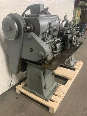 LeBLOND 17″ x 34″ Regal Engine Tool Room Lathe – War Finish Circa 1940