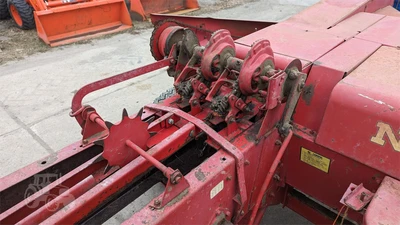 USED NEW HOLLAND HAYLINER 268