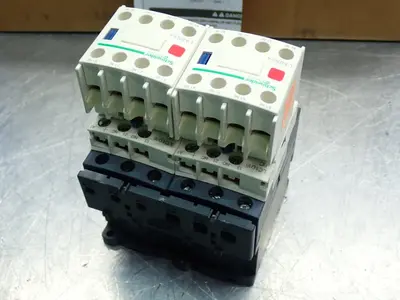 NEW SCHNEIDER ELECTRIC LC2D18REQ3827G3