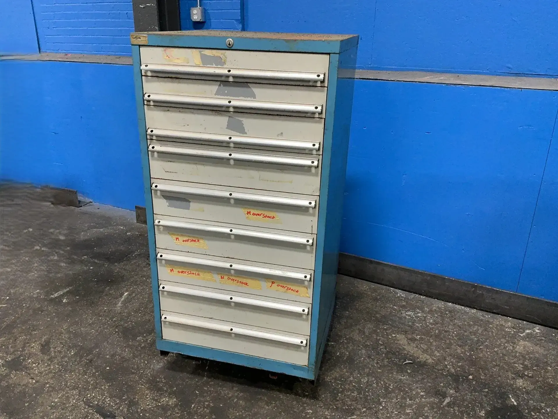Used LISTA _UNKNOWN_ Cabinets Ohio US | HGR 24 #1266280