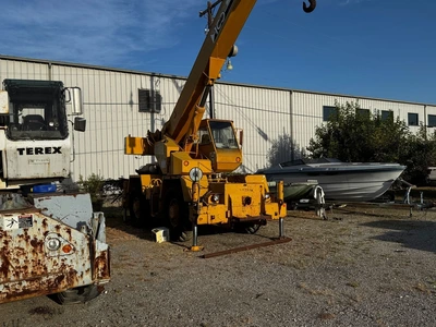 Used 1980 P & H OMEGA 15 Rough Terrain Cranes Texas US | Proxy Equipment #1455721