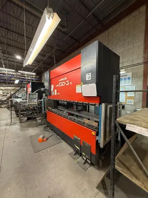 2003 AMADA HFE 130-3S Brake Press | ListingHippo (4)