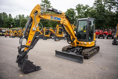 USED 2022 XCMG XE55U