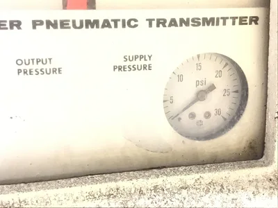 Wallace & Tiernan 5221M42008XXIDI26SX Varea-Meter Pneumatic Transmitter
