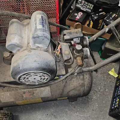 Northern 30 Gallon Twin Cyl Air Compressor, needs Electric Limit Switch