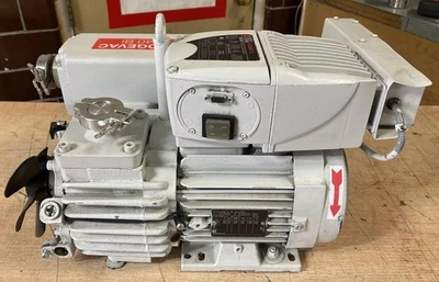 USED Oerlikon Leybold SV40BI