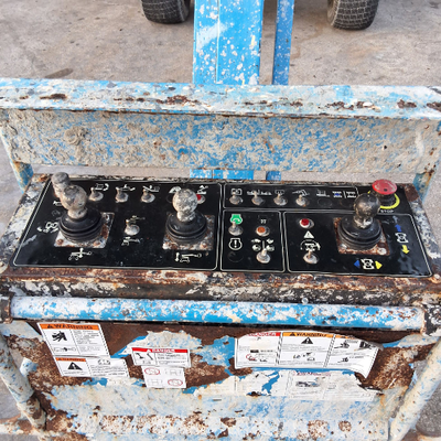 USED 2015 Genie Z-62/40