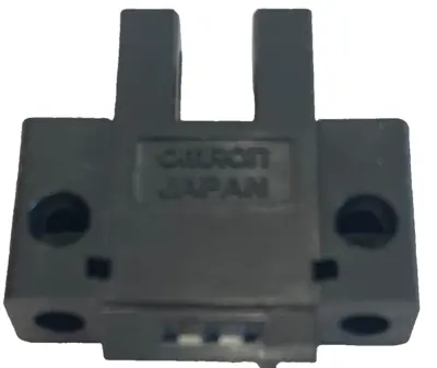NEW OMRON EE-SX670 PHOTOMICROSENSOR EESX670