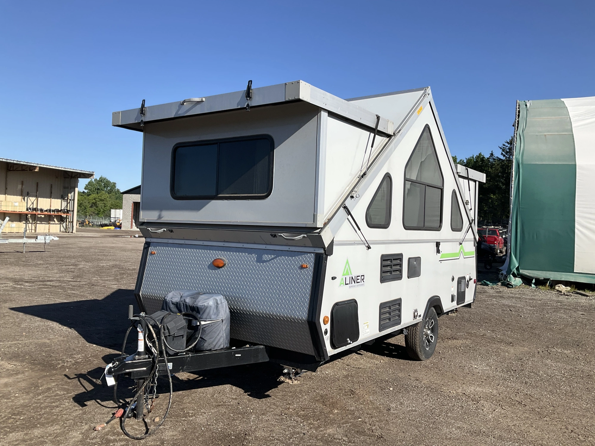USED 2022 COLUMBIA ALINER EXPEDITION