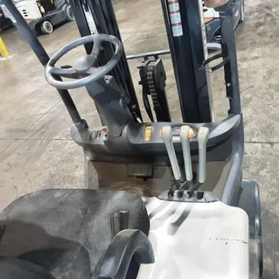 USED 2021 CROWN FC5225-50
