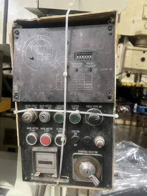 USED 1992 KOMATSU PRESSES KOMATSU OBW200-2 PRESS