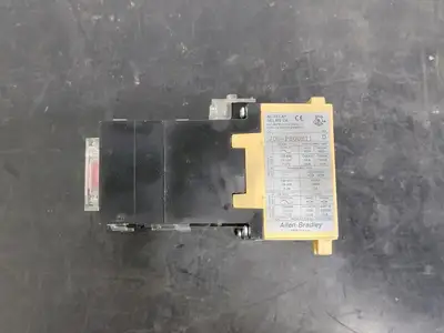 USED ALLEN-BRADLEY 700-P800B11