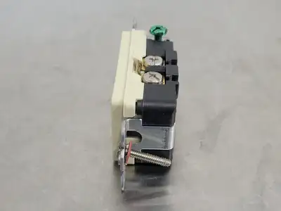 NEW HUBBELL HBL2162I