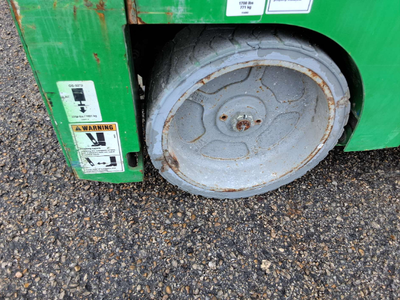 USED 2016 Genie GS-3232