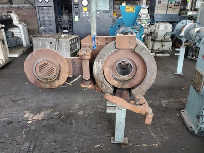 Nakata 90mm Rubber Extruder