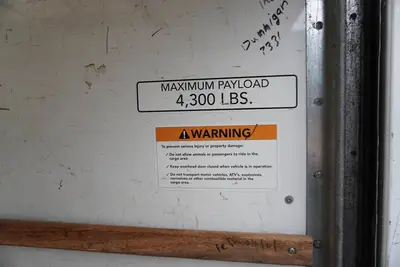 Used 2017 GMC SAVANA G3500 Box trucks Florida US | Truck and Van Outlet #1541709