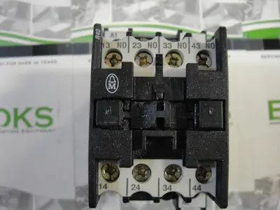 NEW MOELLER DILR 40