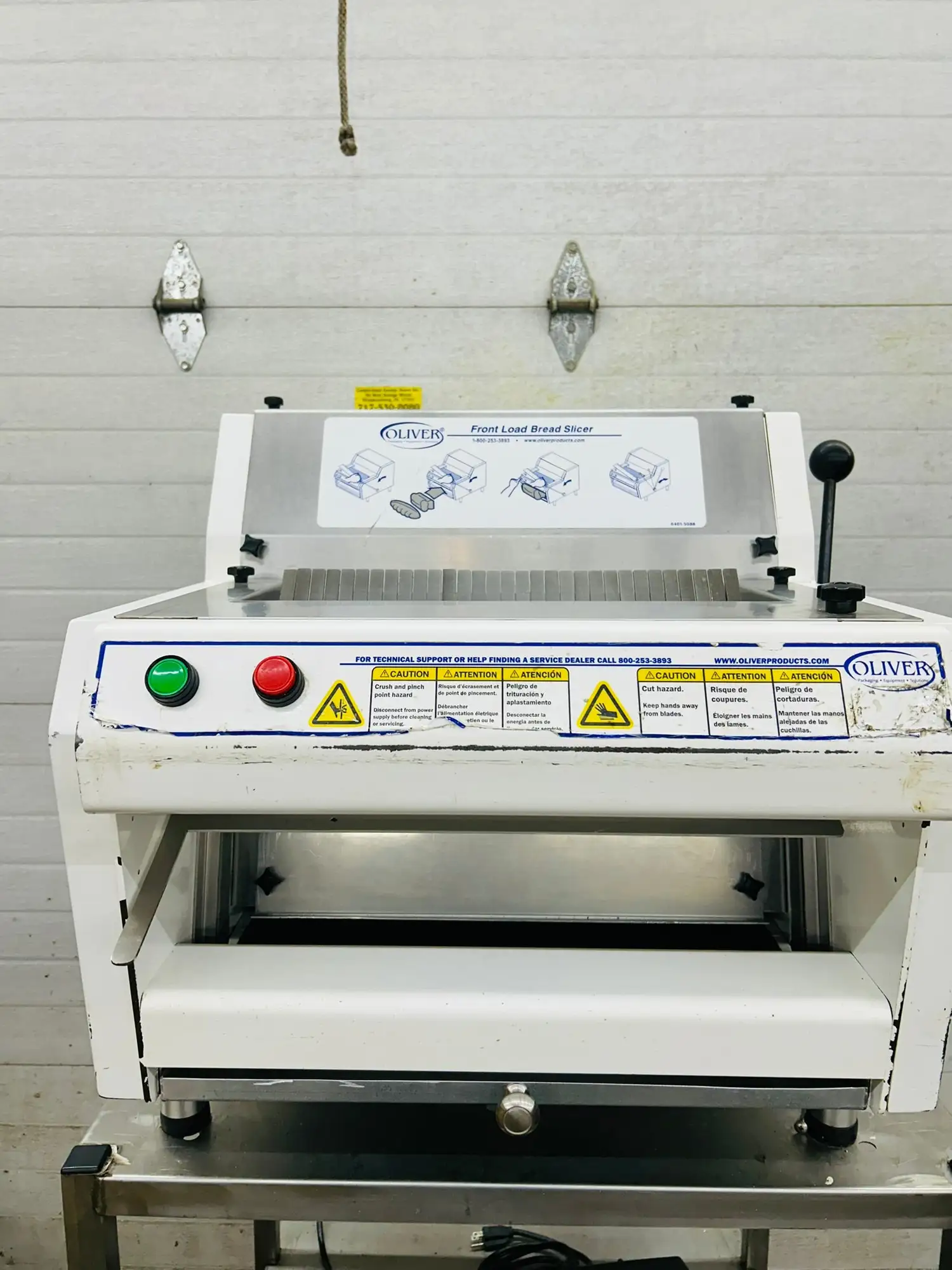 Oliver 732-N Front-Load Bread Slicer, 115v Fully Refurbished Tested and Working