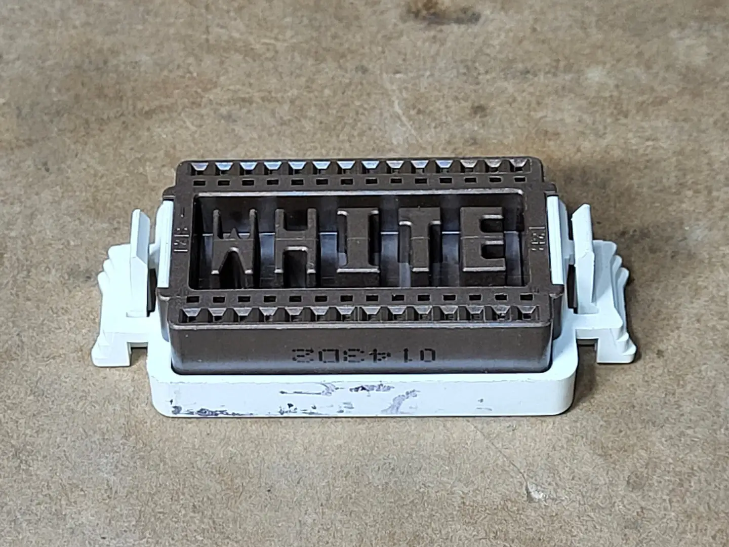 New | in-Stock THOMAS & BETTS 2301406 Parts British Columbia CA | Lenmark #1441002