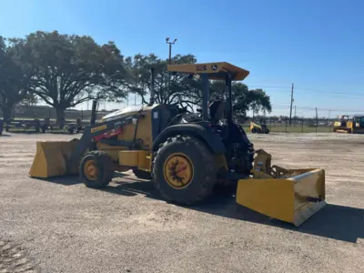 2015 JOHN DEERE 210L Utility Tractors | Steam Well LLC (6)