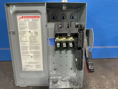 Used SQUARE D HU361 Switchgears Ohio US | HGR 24 #1284787