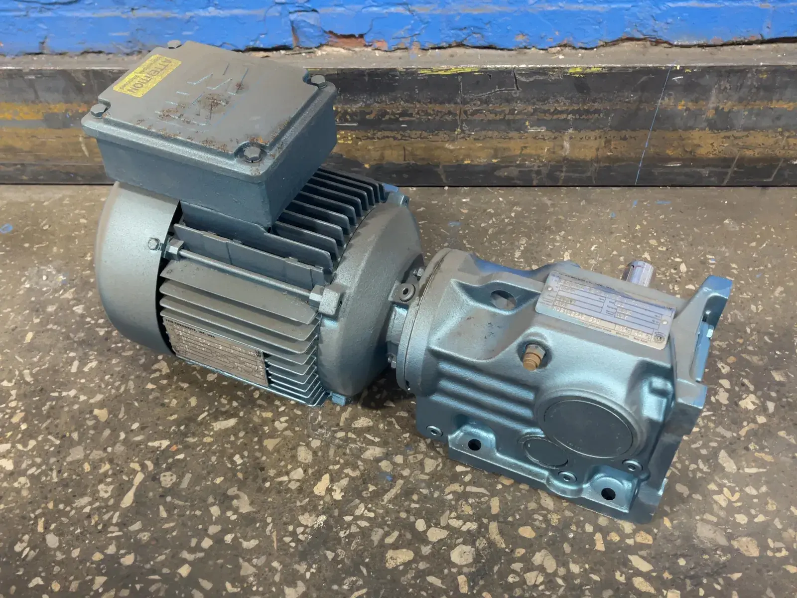 USED SEWEURODRIVE DFT90S4