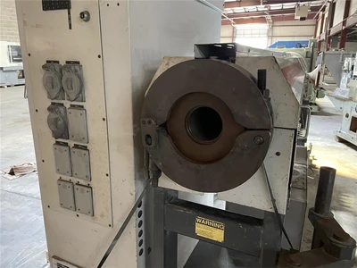 USED CINCINNATI MILACRON APEX 3.5