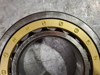 NEW SKF NU222ECM/C3