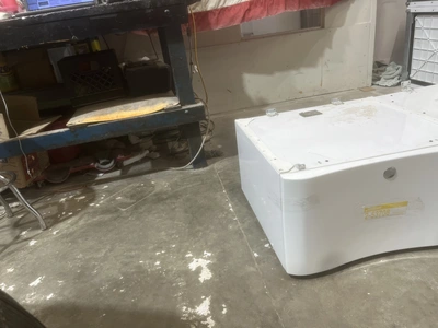Used ELECTROLUX/FRIGIDAIRE PEDESTAL  SET Residential Appliances Michigan US | Miedema Asset Management Group #1322316
