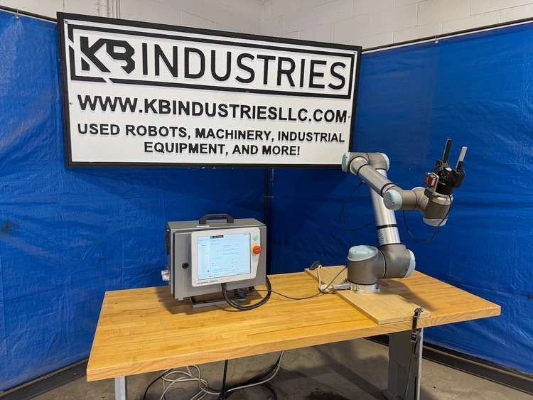 Used 2017 UNIVERSAL ROBOTS UR10 Robots Michigan US | K.B. Industries LLC #898321