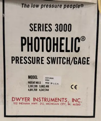 NEW DWYER A3015-RMR PHOTOHELIC PRESSURE GAUGE SWITCH A3015RMR