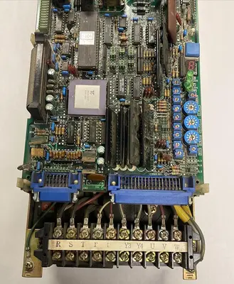 USED YASKAWA CACR-SR15SZ1SDY214