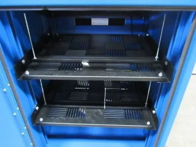 Ice/Stations IS56 Free Standing Enclosure W/McLean M28-0216-6013 AC Unit