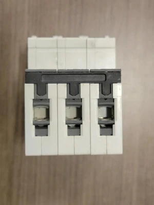 USED SIEMENS 5SY6350-7