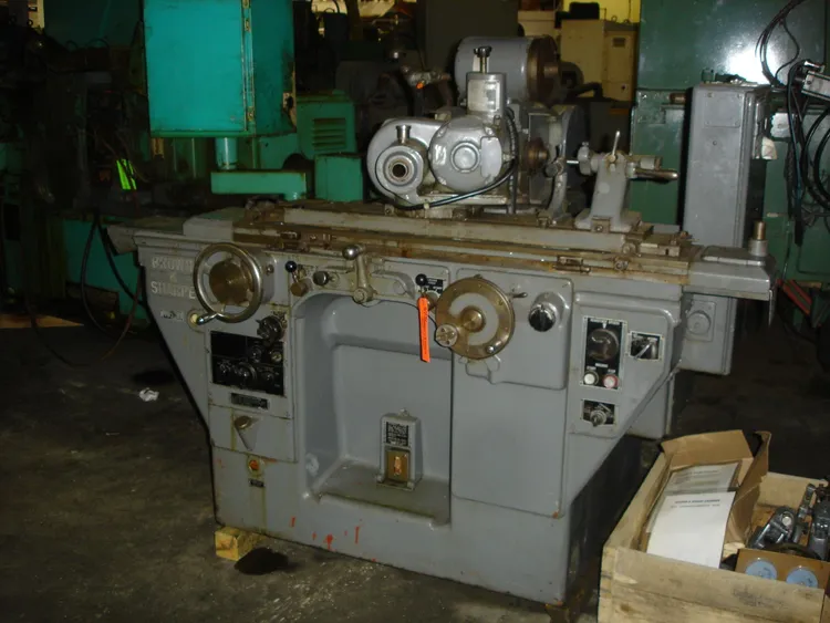 Used BROWN & SHARPE 10 X 20 #1 Universal Cylindrical Grinders Michigan US | GCH Machinery #75452