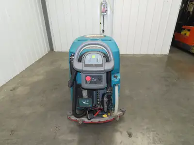 Tennant T500E Walk Behind Floor Scrubber 32" Disc Auto Scrubber 730H