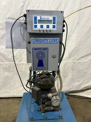MIGHTY LUBE SYSTEMATIC LUBRICATOR. STOCK # 0149624