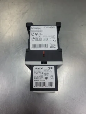 Siemens 3RH1131-1BB40 Contactor w/3RH1911-1FA40 Terminal. 4D-20
