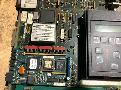 ALLEN BRADLEY 1336S-B010-AA-EN-GM1-HA2-L4 DRIVE SER C STOCK SK004