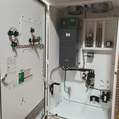 New | in-Stock Schneider Electric Altivar 930 Outdoor Variable Speed Drives California US | American Industrial Supply Co. #1519697