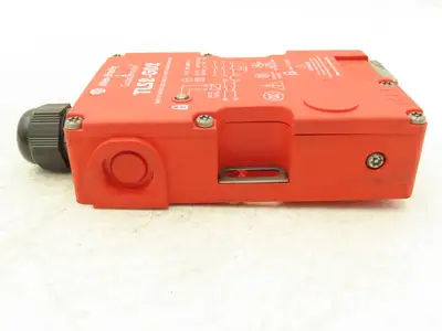 Allen Bradley 440G-T27175 Guardmaster Locking Safety Guard Switch 24V AC/DC