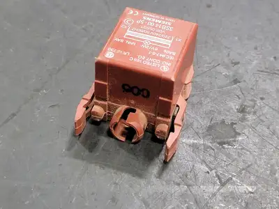 USED SIEMENS 3SB1400-5P