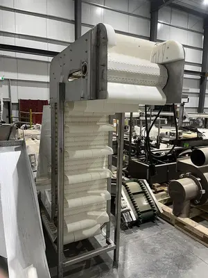 Cleated Modular Belt Incline Conveyor