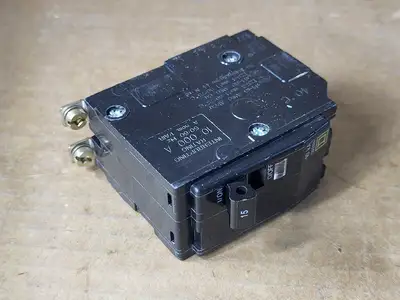 15 Amp, 2 Pole, 120/240 Volt Circuit Breaker