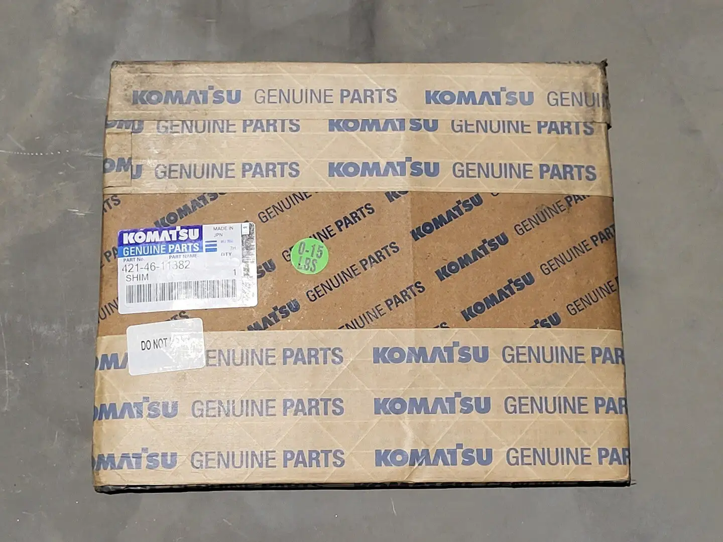 NEW KOMATSU 421-46-11382