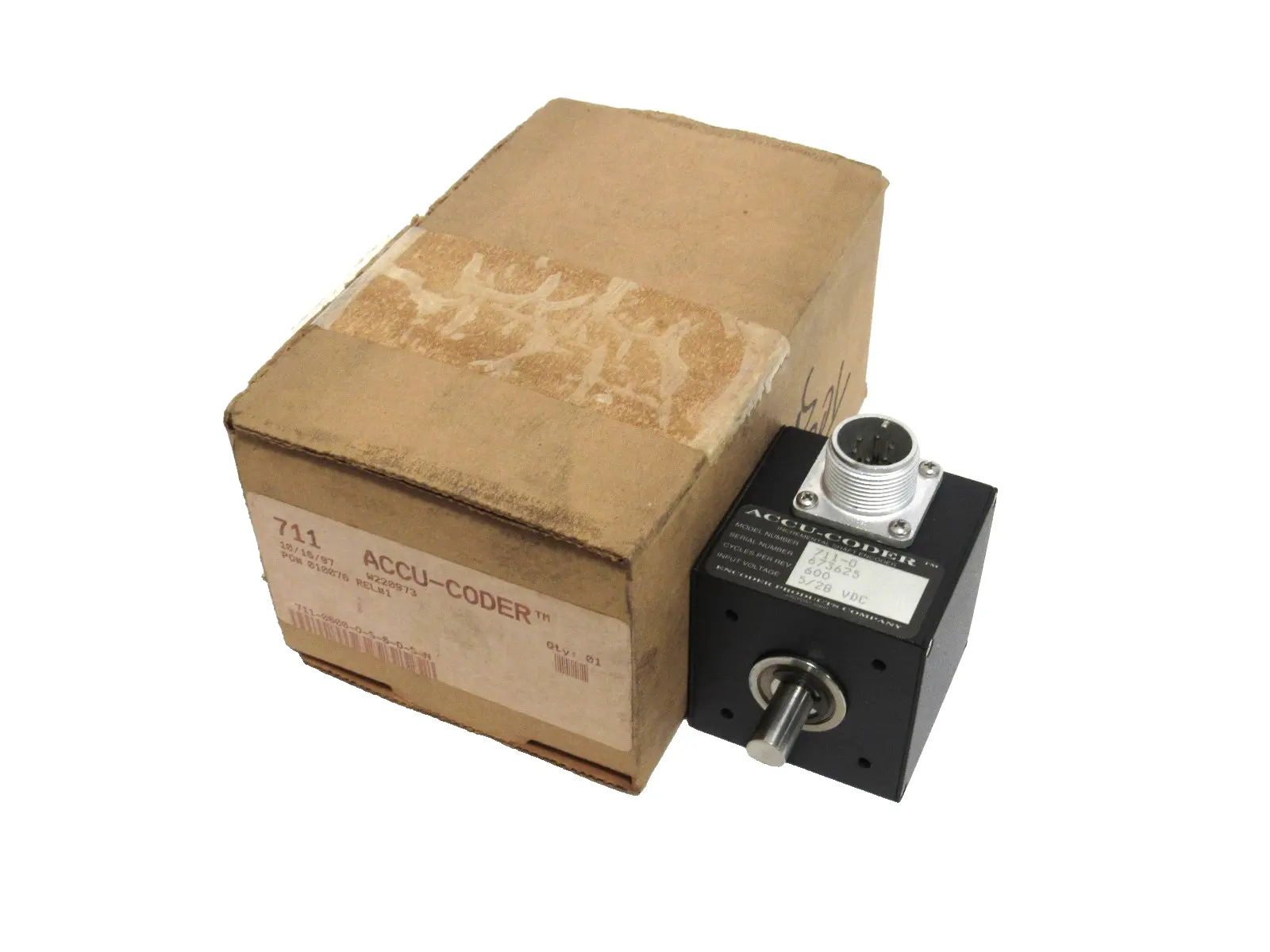 NEW ACCU-CODER 711-0 SHAFT ENCODER 7110 711-0600-0-S-6-D-S-N