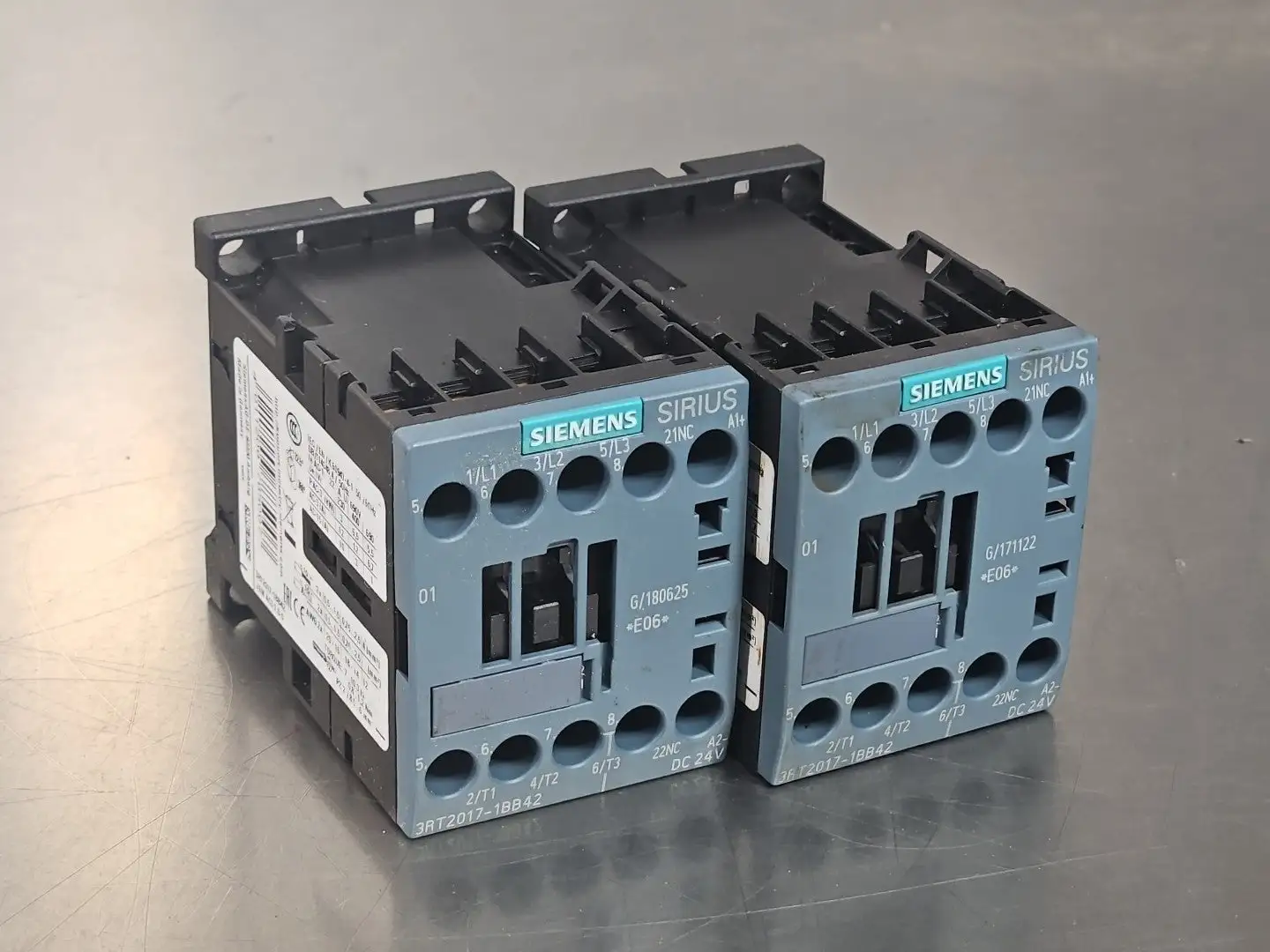 Siemens 3RT2017-2BB42 Contactor (LOT OF 3) Loc4C14